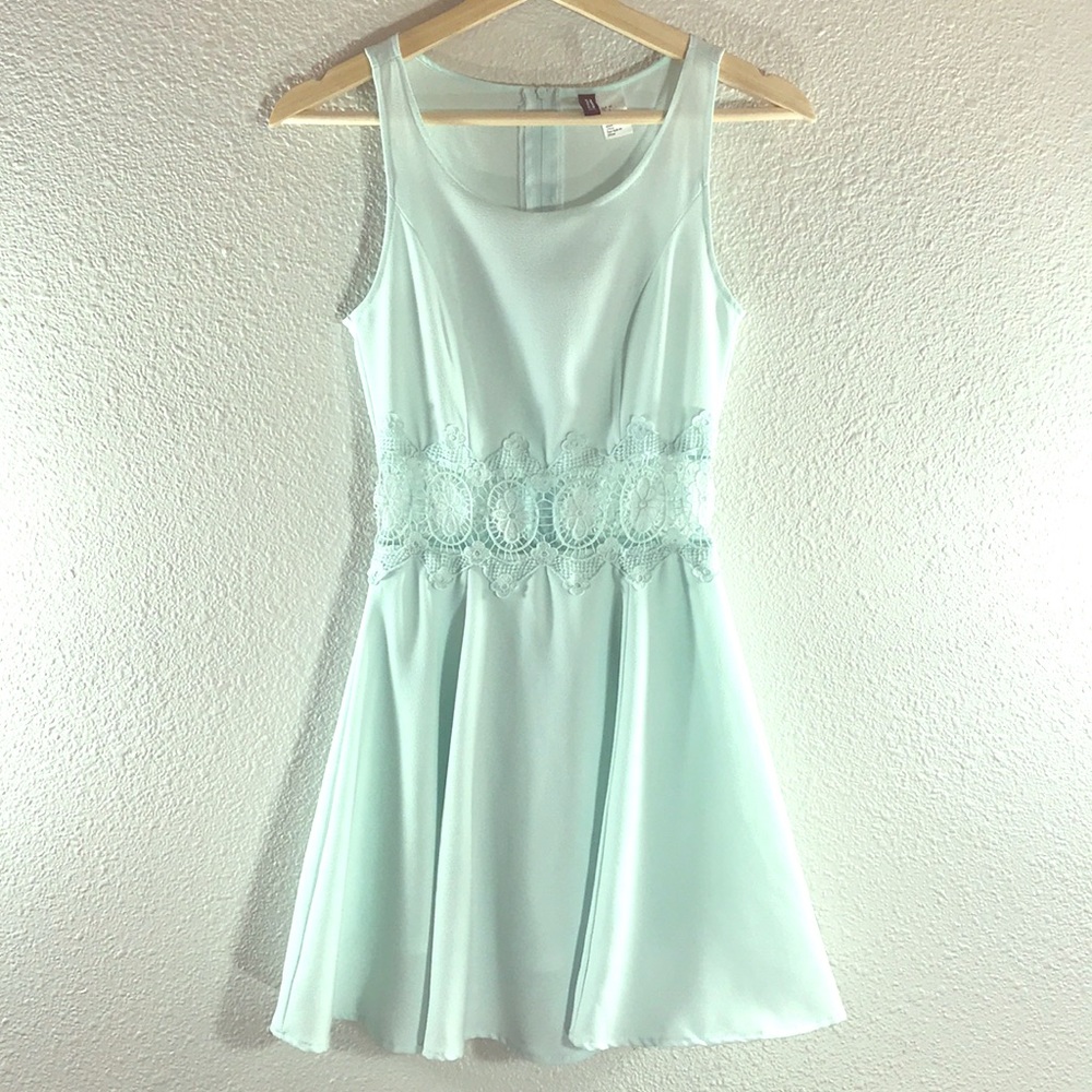 Divided by H&M light blue dress small